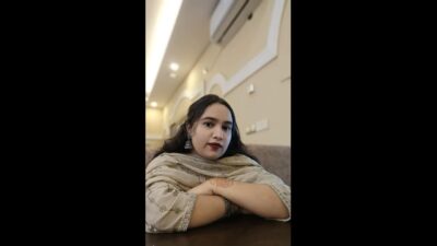 Innocent Bigbooby Babe Showing