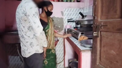 Hurry up, Someone Might Come….bhabhi Was Cooking, the Brother-in-law Had Sex with the Sister-in-law