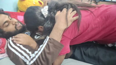 Girl seduce boy and doing romance with hard blow job