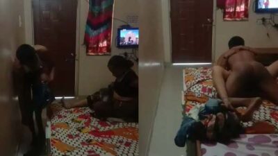 Desi wife maje mein chud gayi apne boyfriend se