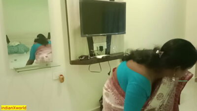 Indian cheating wife has hot sex with ac technician!