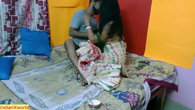 Indian Bengali xxx Bhabhi amateur fucking with handsome devar! Hindi hot sex with clear audio