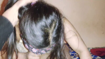 Calllgirl Hira_butt ko ghar bola kar lun ki massage li