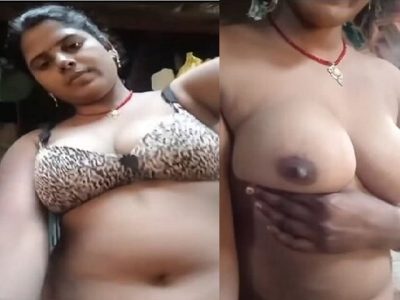 Village bhabhi removes bra and shows big boobs viral MMS