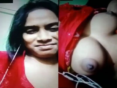Girlfriend virgin boobs and pussy showing MMS
