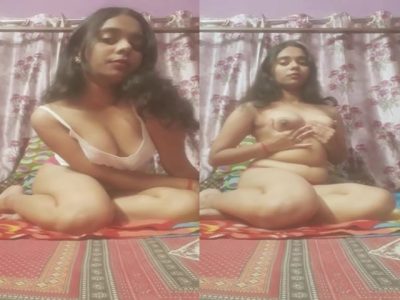 Cute girlfriend exposing virgin boobs and pussy