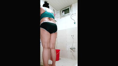 Bhabhi’s Tight Pussy Fucking