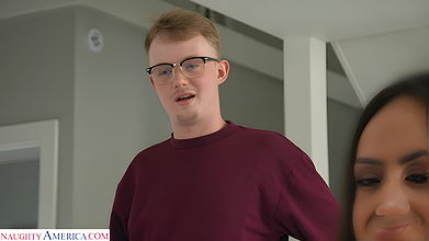 My Friend’s Hot Mom with Kiki Klout in Latin MILF Kiki Klout shows son’s friend how slutty she can be