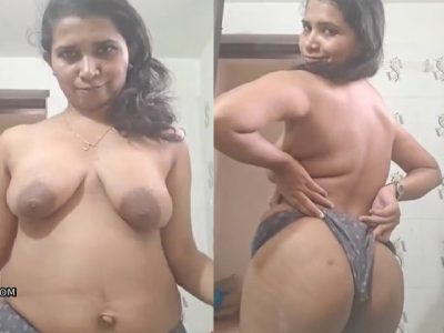 Mallu aunty in panty shows topless sexy boobs