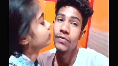 Desi Girlfriend Ka Pura Kapda Khol Kar Uske Bur Me Pura Land Ghussa Kar Bahut Der Tak Choda