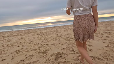 Fucking a girl on a crossroad beach_12a28d10