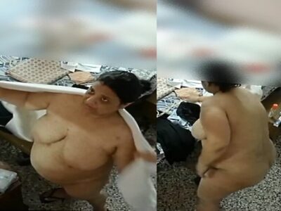 Huge boobs BBW removing towel after bath nude show