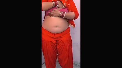 Punjabi bhabhi performs blowjob and sex in doggy style