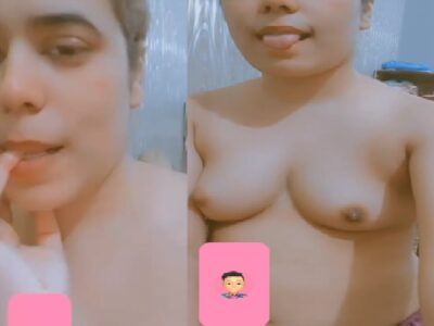 First Time Nude Video of Slim Desi Girlfriend Indian Sex MMS